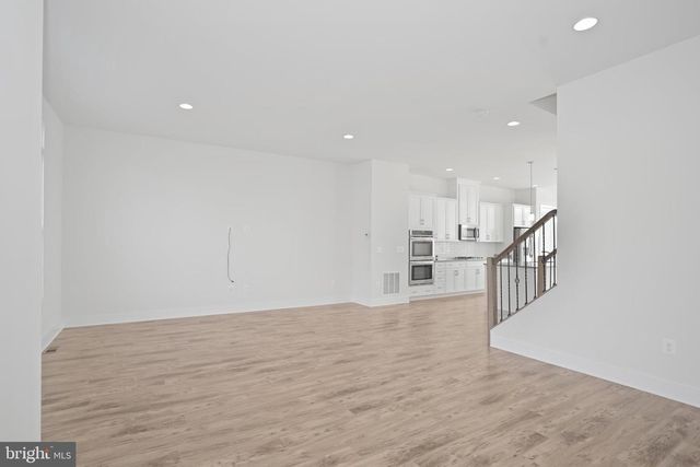 44734 ROOSEVELT SQ, Ashburn, VA 20147