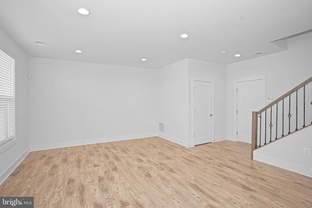 44734 ROOSEVELT SQ, Ashburn, VA 20147