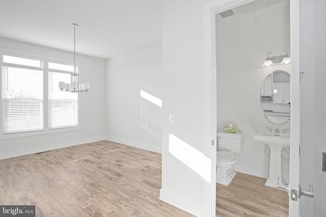 44734 ROOSEVELT SQ, Ashburn, VA 20147