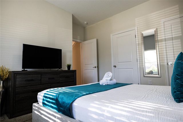 356 OCEAN COURSE AVENUE, Davenport, FL 33896