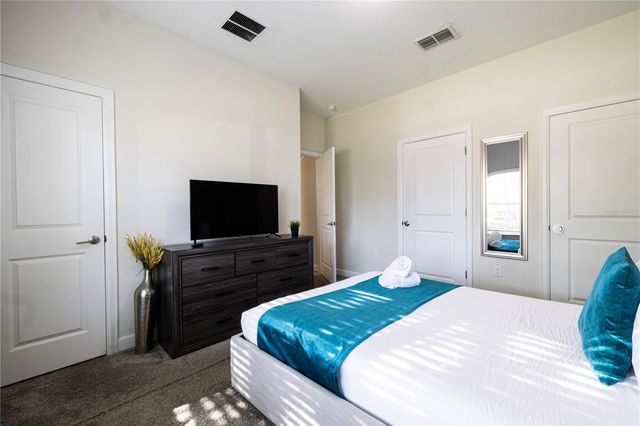 356 OCEAN COURSE AVENUE, Davenport, FL 33896