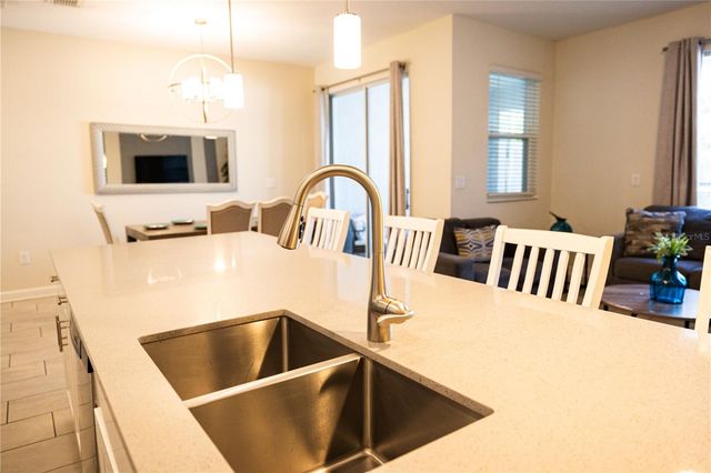 356 OCEAN COURSE AVENUE, Davenport, FL 33896