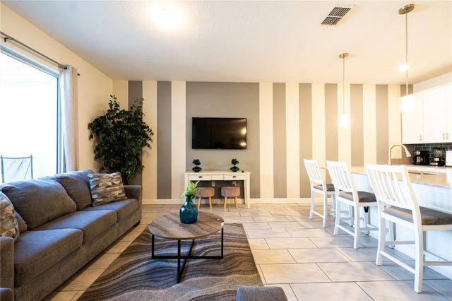 356 OCEAN COURSE AVENUE, Davenport, FL 33896