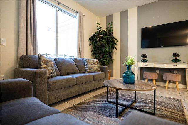 356 OCEAN COURSE AVENUE, Davenport, FL 33896