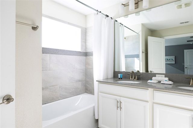 356 OCEAN COURSE AVENUE, Davenport, FL 33896