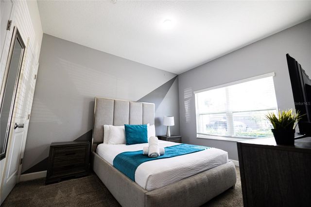 356 OCEAN COURSE AVENUE, Davenport, FL 33896