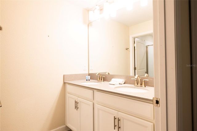 356 OCEAN COURSE AVENUE, Davenport, FL 33896