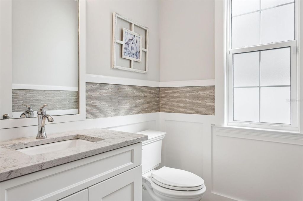 Image 18 of property listing at 2509 W PALM DRIVE, Tampa, FL 33629