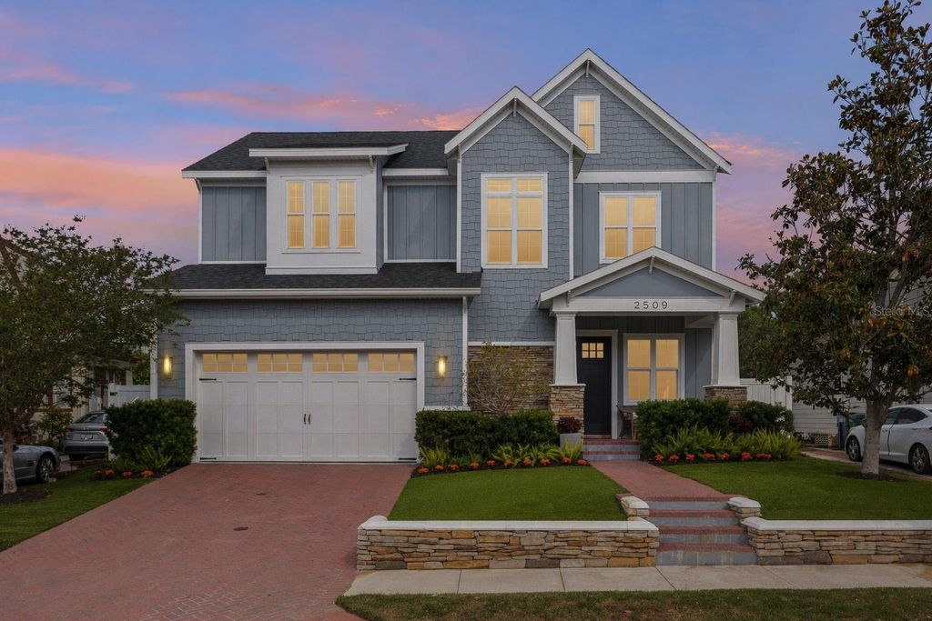 Image 48 of property listing at 2509 W PALM DRIVE, Tampa, FL 33629