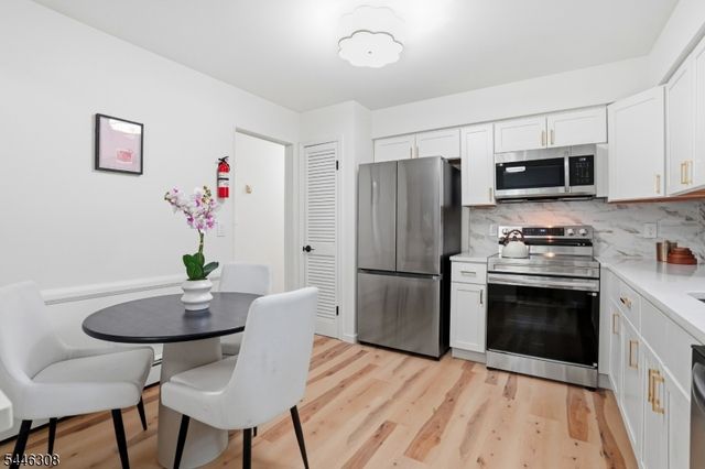 3 Conklin Ave, Hopatcong Boro, NJ 07874