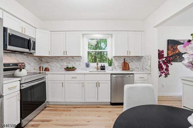 3 Conklin Ave, Hopatcong Boro, NJ 07874