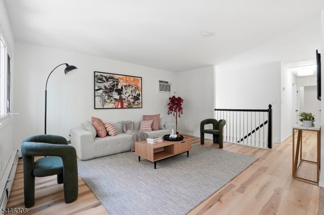 3 Conklin Ave, Hopatcong Boro, NJ 07874