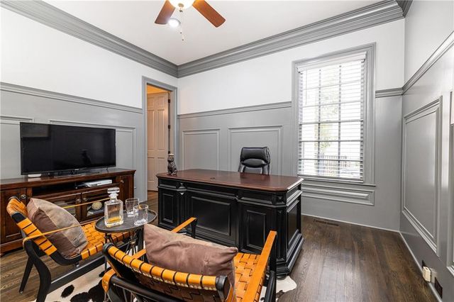 525 Glengate Cove, Atlanta, GA 30328