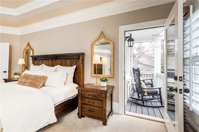 525 Glengate Cove, Atlanta, GA 30328