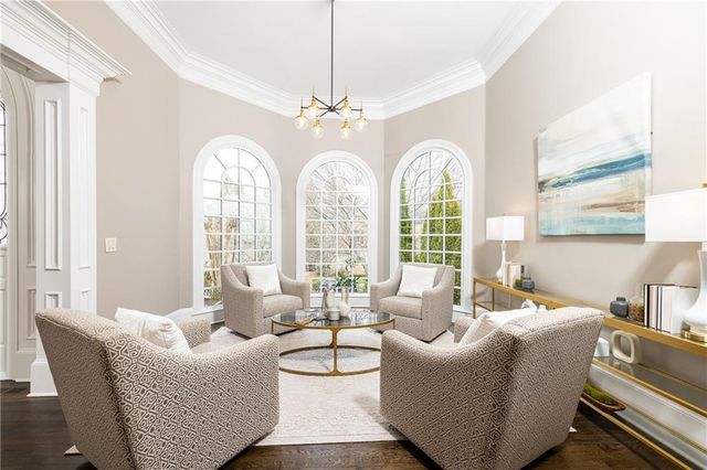 525 Glengate Cove, Atlanta, GA 30328