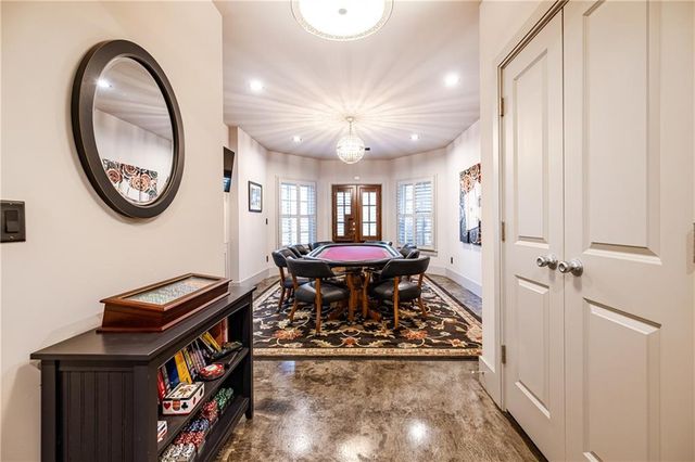 525 Glengate Cove, Atlanta, GA 30328