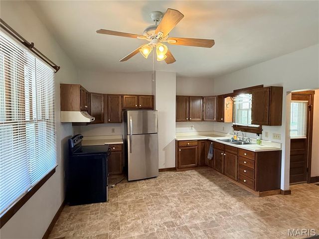 229 Lee Avenue, Collinsville, IL 62234