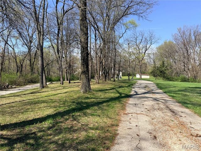 229 Lee Avenue, Collinsville, IL 62234