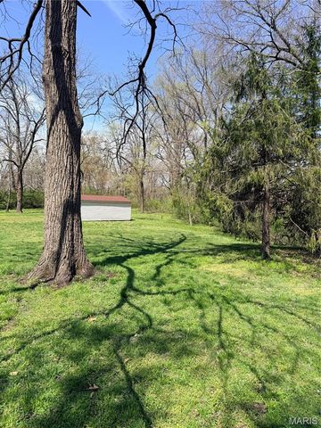 229 Lee Avenue, Collinsville, IL 62234