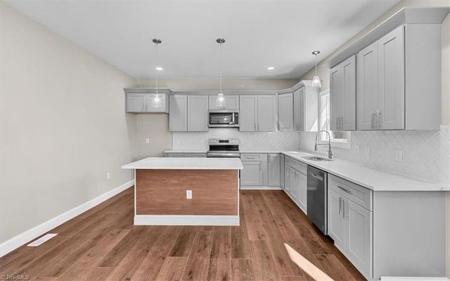 6714 Planters Drive, High Point, NC 27265