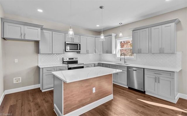 6714 Planters Drive, High Point, NC 27265