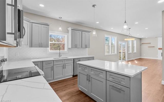 6714 Planters Drive, High Point, NC 27265