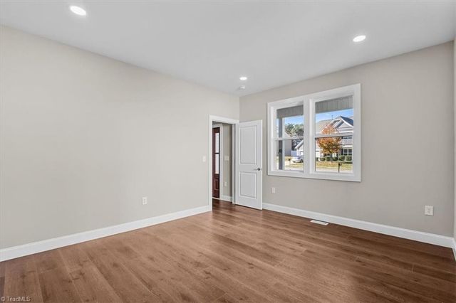 6714 Planters Drive, High Point, NC 27265