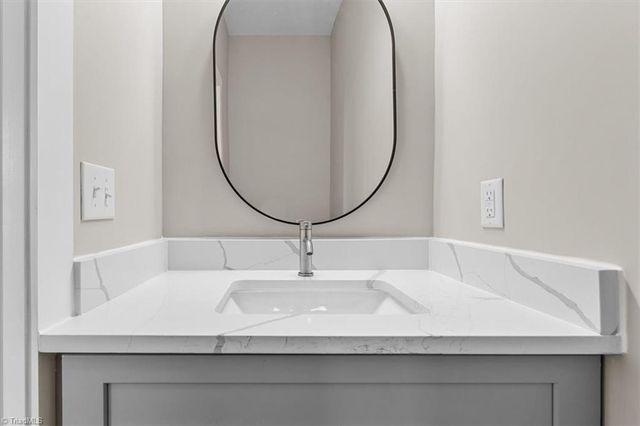 6714 Planters Drive, High Point, NC 27265