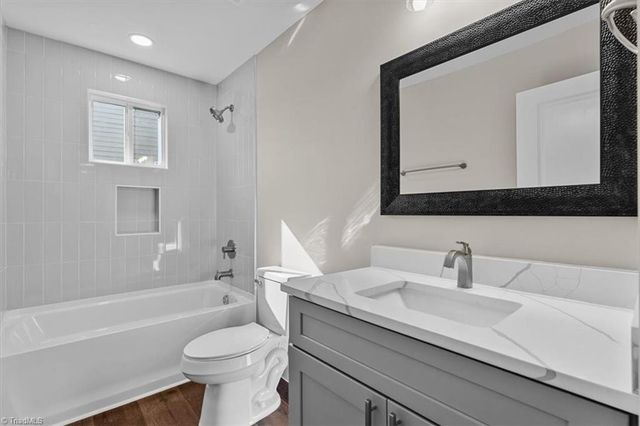 6714 Planters Drive, High Point, NC 27265