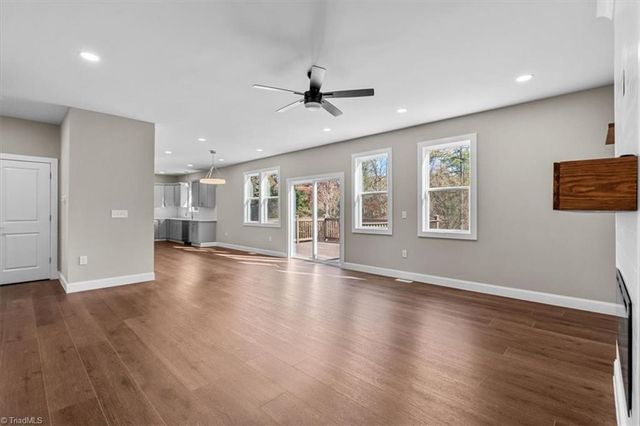 6714 Planters Drive, High Point, NC 27265