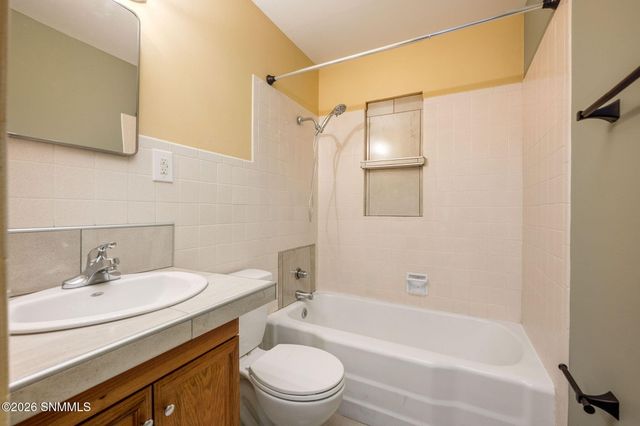 1825 Chaparro Street, Las Cruces, NM 88001