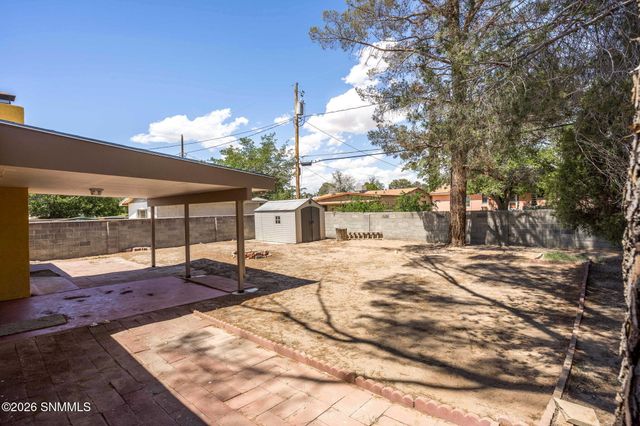 1825 Chaparro Street, Las Cruces, NM 88001