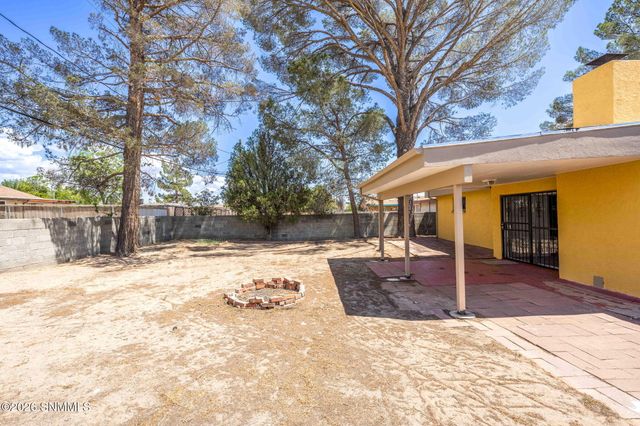 1825 Chaparro Street, Las Cruces, NM 88001