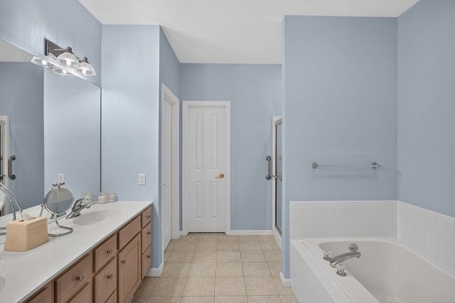 28 Cross Wind, Plymouth, MA 02360