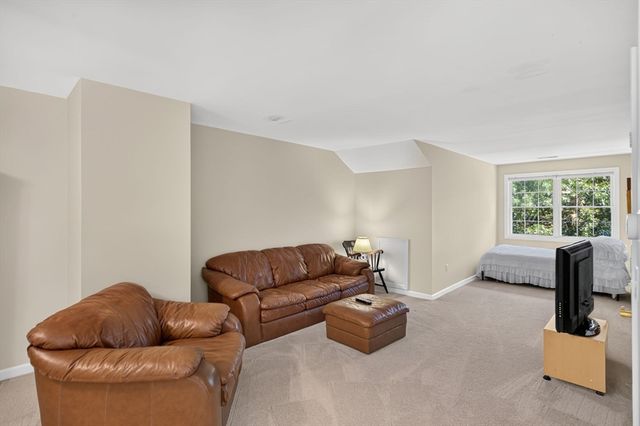 28 Cross Wind, Plymouth, MA 02360