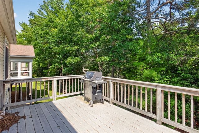 28 Cross Wind, Plymouth, MA 02360