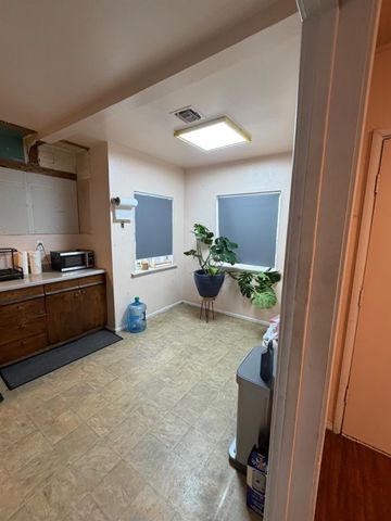 2730 Berger Ave, Sacramento, CA 95815