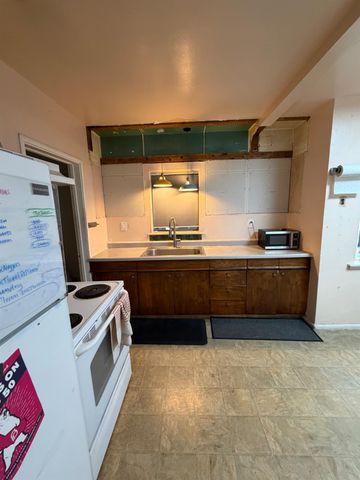 2730 Berger Ave, Sacramento, CA 95815