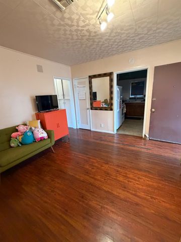 2730 Berger Ave, Sacramento, CA 95815