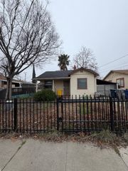 2730 Berger Ave, Sacramento, CA 95815