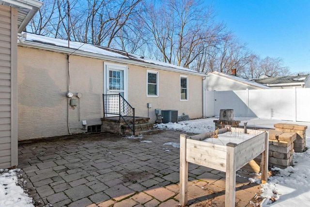 464 OAKLAWN AVENUE, Green Bay, WI 54304