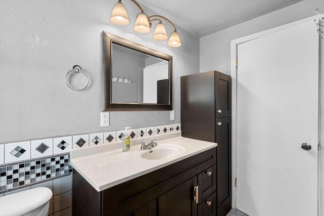 464 OAKLAWN AVENUE, Green Bay, WI 54304