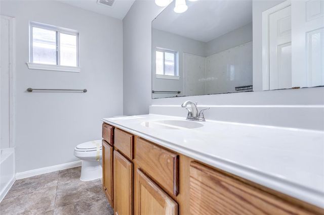 4934 S Cancun Drive, Houston, TX 77045