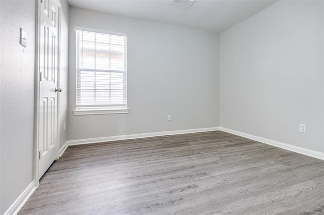 4934 S Cancun Drive, Houston, TX 77045