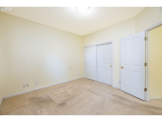 1243 DELROSE Dr, Springfield, OR 97477