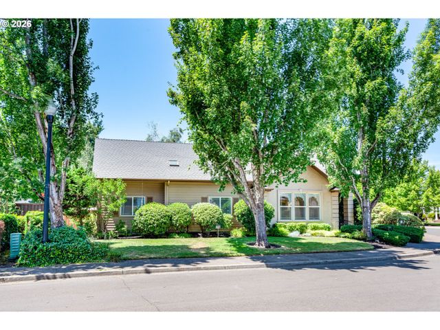 1243 DELROSE Dr, Springfield, OR 97477