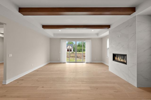5896 Willow Grove Drive, Troy, MI 48085