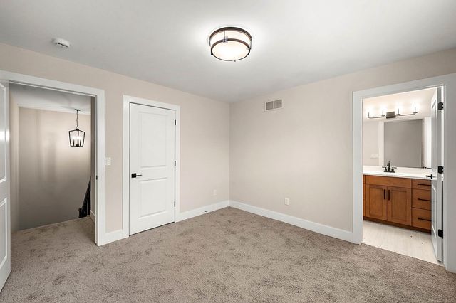 5896 Willow Grove Drive, Troy, MI 48085