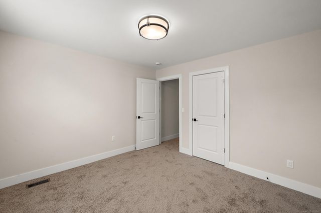 5896 Willow Grove Drive, Troy, MI 48085