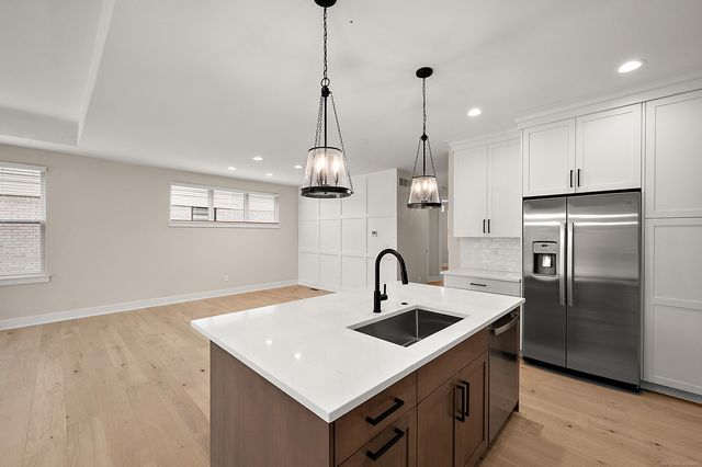 5896 Willow Grove Drive, Troy, MI 48085